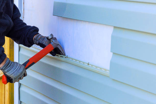 Reliable Siding Repair contractor in Islandia, NY by Creative Siding